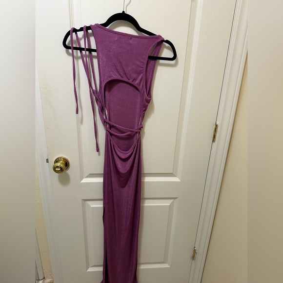 WHITE FOX purple sheer maxi dress with open back, side slits and wrap around tie - Picture 2 of 2